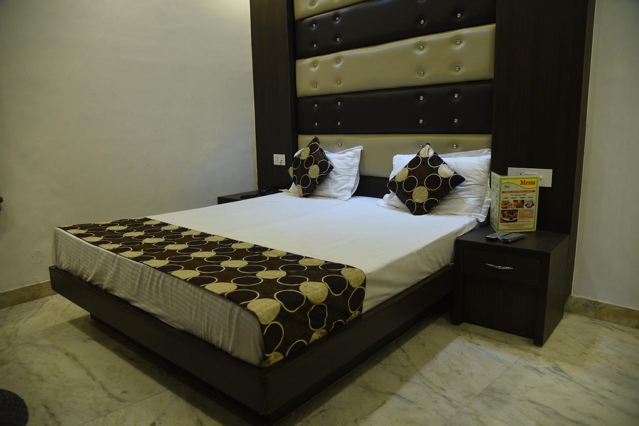 Heritage Inn New Delhi Exterior photo